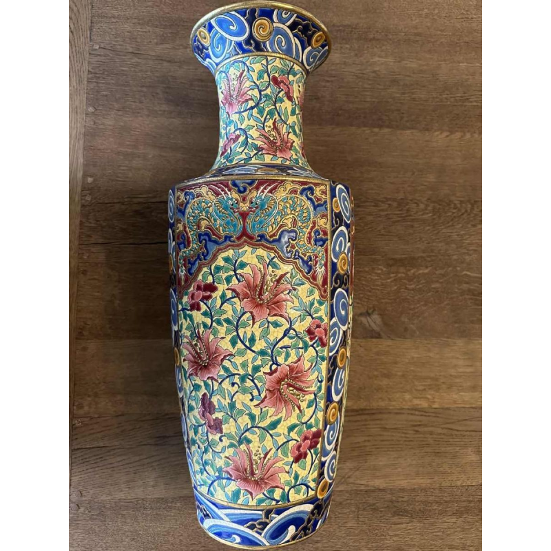 Emaux de Longwy, grand vase Art Déco émaillé cerné, décor floral japonisant