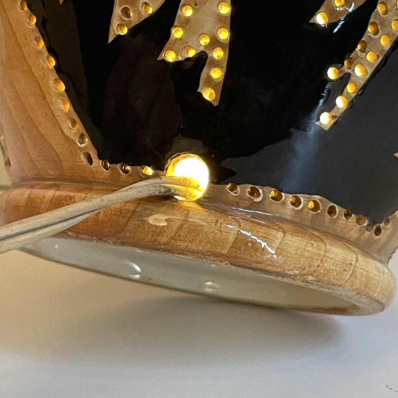 GRANDJEAN JOURDAN voor VALLAURIS, fotofoorlamp van keramiek, Afrikaans decor, ca 1960