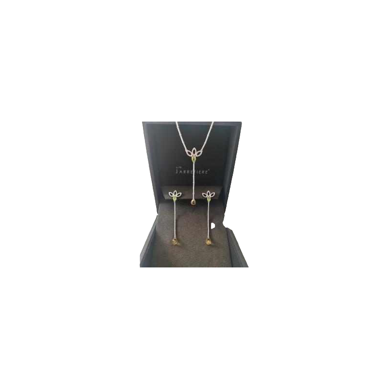 Hanger & oorbellen gezet, 18 kt wit goud, diamanten en halfedelstenen