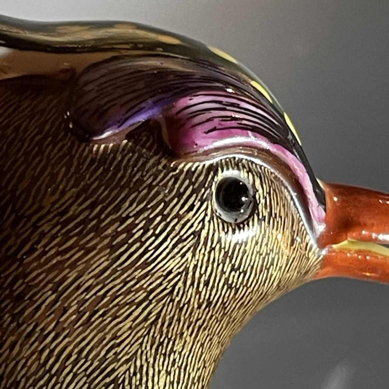 Giulia Mangani / Oggetti, sculpture 'Lapwing crested bird' polychrome porcelain & ormolu, Hollywood Regency ca 1970