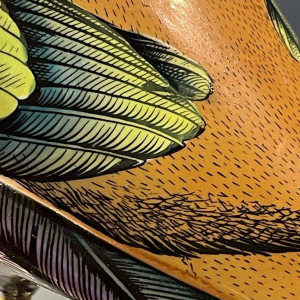 Giulia Mangani / Oggetti, sculpture 'Lapwing crested bird' polychrome porcelain & ormolu, Hollywood Regency ca 1970