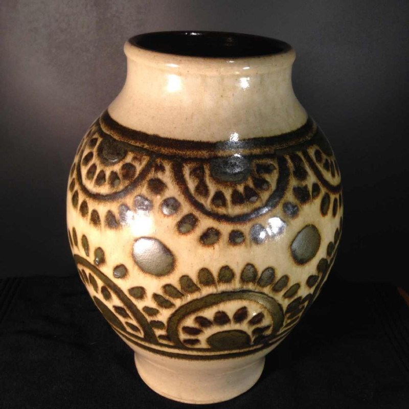 Eugene Paulus, vase africaniste Art Déco, Grès de Bouffioulx CHATELET, 1927