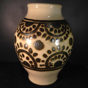 Eugene Paulus, rare African Art Deco vase, Bouffioulx CHATELET sandstone, 1927