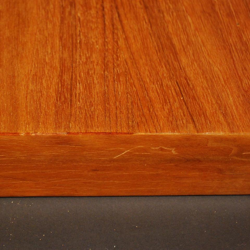 Art Deco walnoot gefineerde DE COENE kolomtafel met "viool" poten - circa 1930