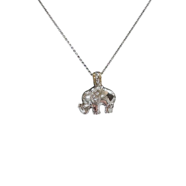 Elephant' pendant, white gold set with diamonds