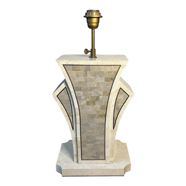 MAITLAND SMITH (USA) Pied de lampe Hollywood Regency en pierres tessellées & incruste´ de laiton, ca 1970