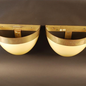 Jozé Ten Have, 6 grandes appliques Modernistes Style Art Déco, Laiton & Opaline