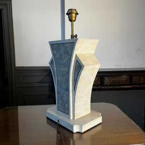 MAITLAND SMITH (USA) Hollywood Regency lamp base in tessellated stone & brass inlay, ca 1970