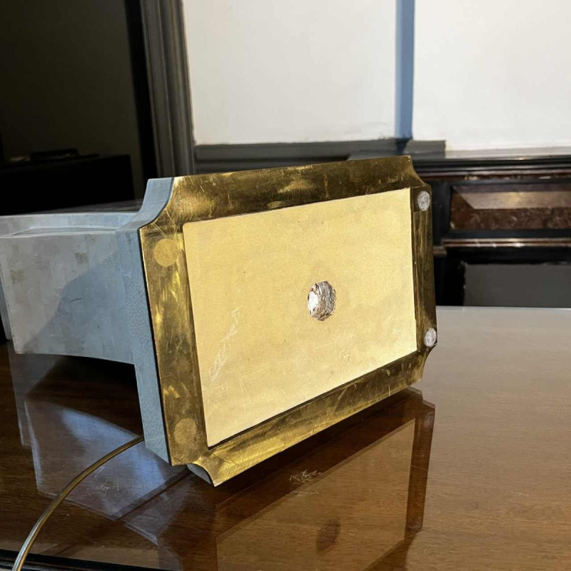 MAITLAND SMITH (USA) Pied de lampe Hollywood Regency en pierres tessellées & incruste´ de laiton, ca 1970