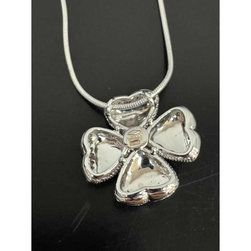 Pendentif 'Fleur' en or blanc 18ct. & diamants