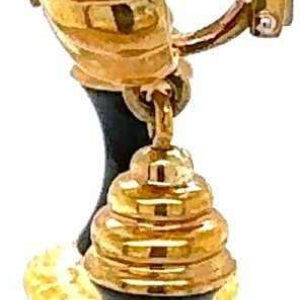 Paar 18k geelgouden oorbellen met diamanten en zwarte onyx