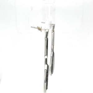 Pair of earrings in white gold with diamonds & black diamonds