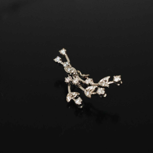 Set (necklace and pair of earrings) in white gold and diamonds