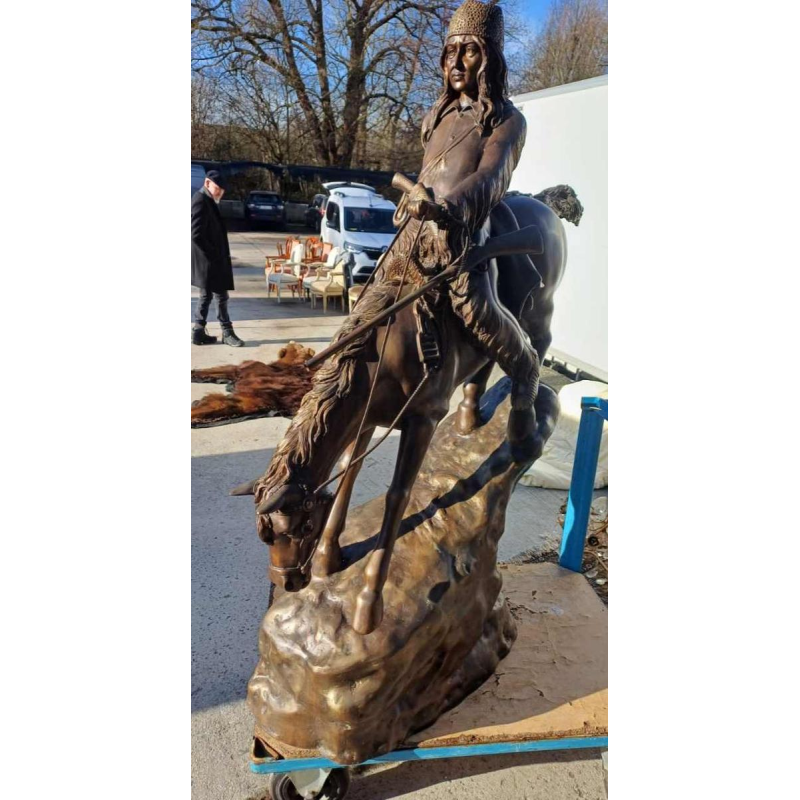 Sculpture monumentale en bronze 'Mountain Man', cheval et cavalier, 20ème siècle