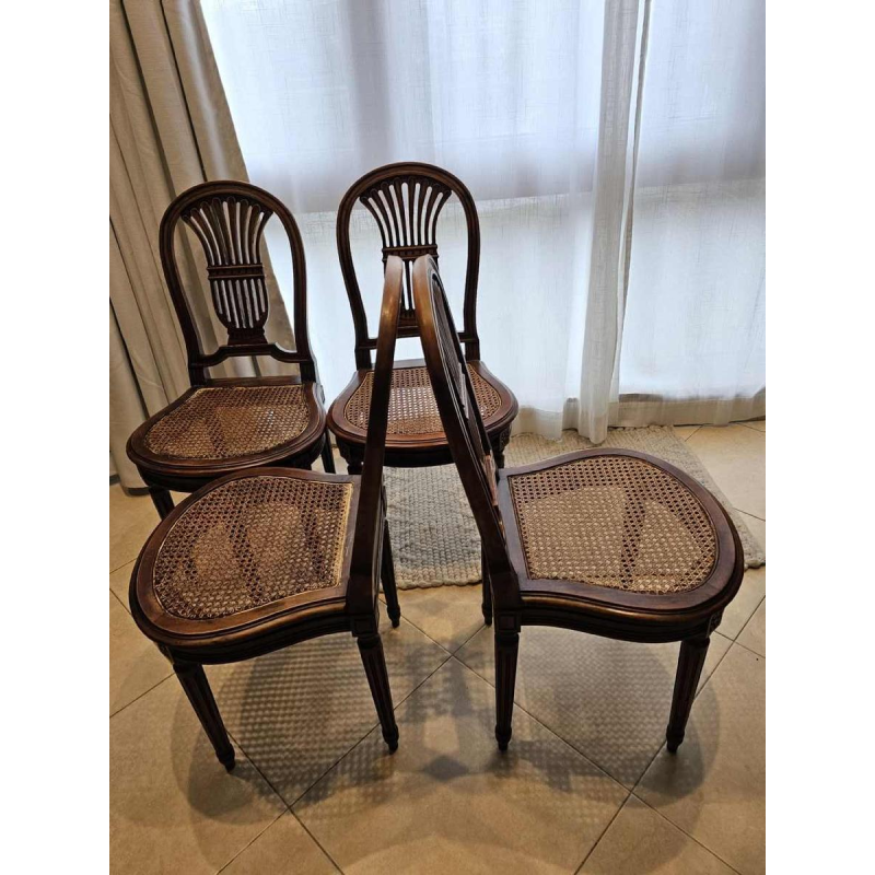 Suite de 4 chaises Louis XVI en acajou, dossier montgolfière