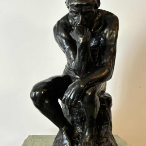 Groot zwart gepatineerd bronzen beeld van De Denker, reproductie naar Auguste Rodin