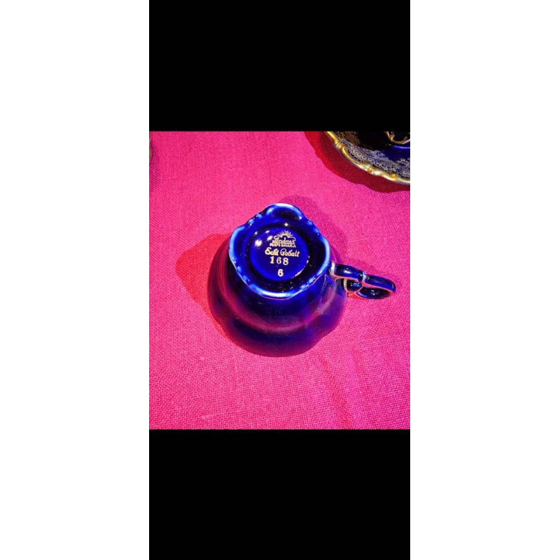 Linder Kueps Bavaria, 8 porcelain cups and saucers 1960.