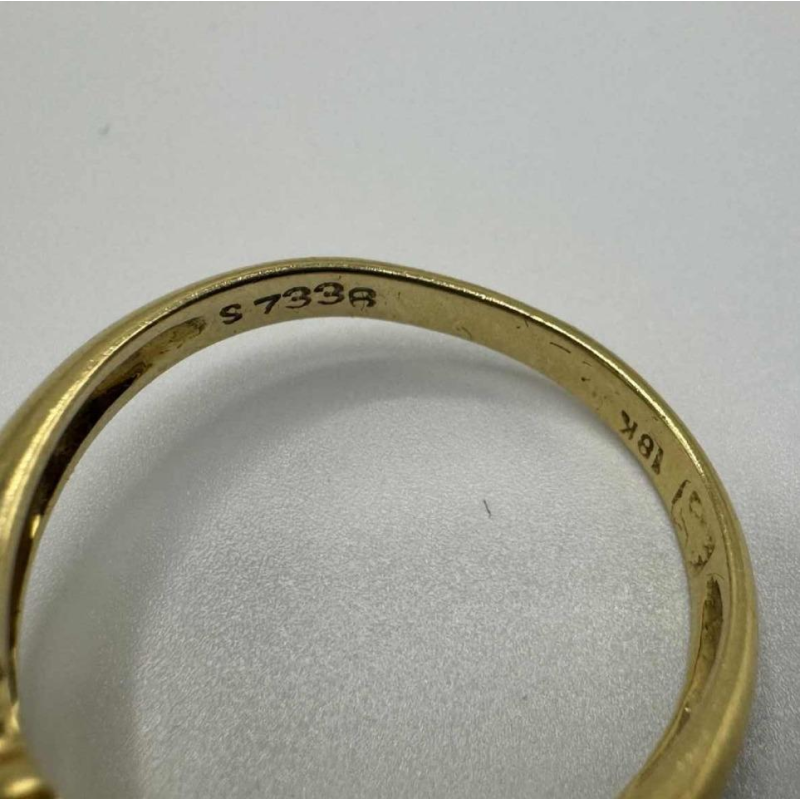 Bague 'toi et moi' en or jaune 18 K sertie de saphirs et cabochons d'émeraudes