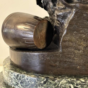 Bronzen groep voorstellende een jonge vrouw en haar twee kinderen, naar Clodion, 19e eeuw