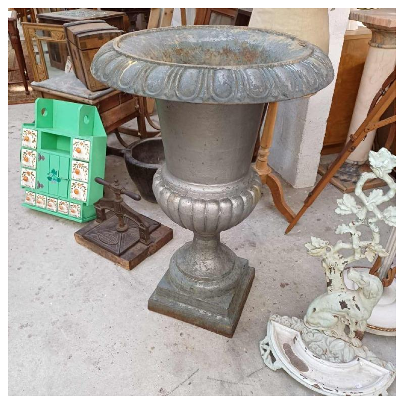 Large cast iron Medici vase 95cm, 19th century