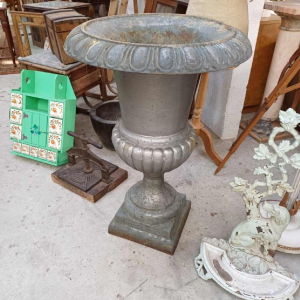 Grand vase / vasque Médicis 95cm en fonte, XIXème siècle