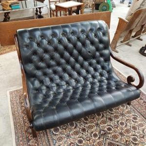 Chesterfield 2-zitsbank en 2 schommelstoelen, ca 1960
