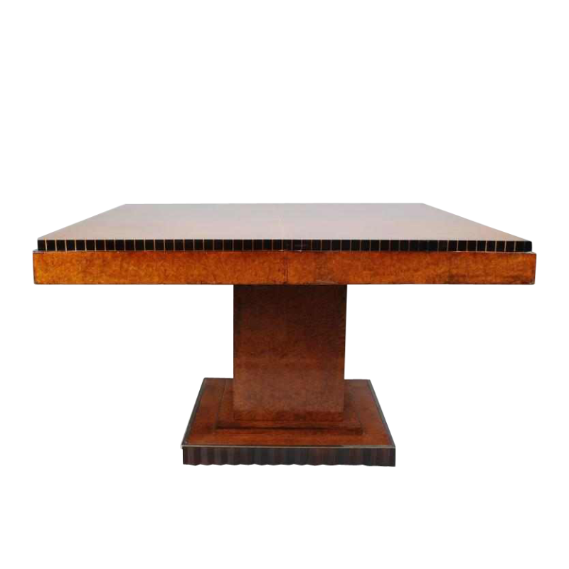 Sold.Table de salle à manger art-déco vers 1920 en loupe d'amboine.