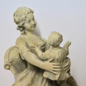 Antonio Carli, sculpture en terre cuite patinée 'femme avec son enfant' XXème siècle