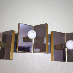 GAETANO SCIOLARI, rare paire d'appliques Hollywood Regency, acier chromé & laiton doré, ca 1970