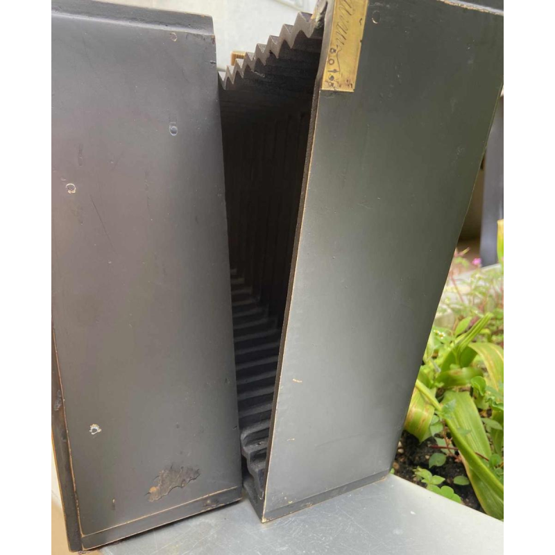 ARMAN (1928-2005) - CAMERA - Bronze N° 50/95 - 1986 -Certificate of authenticity