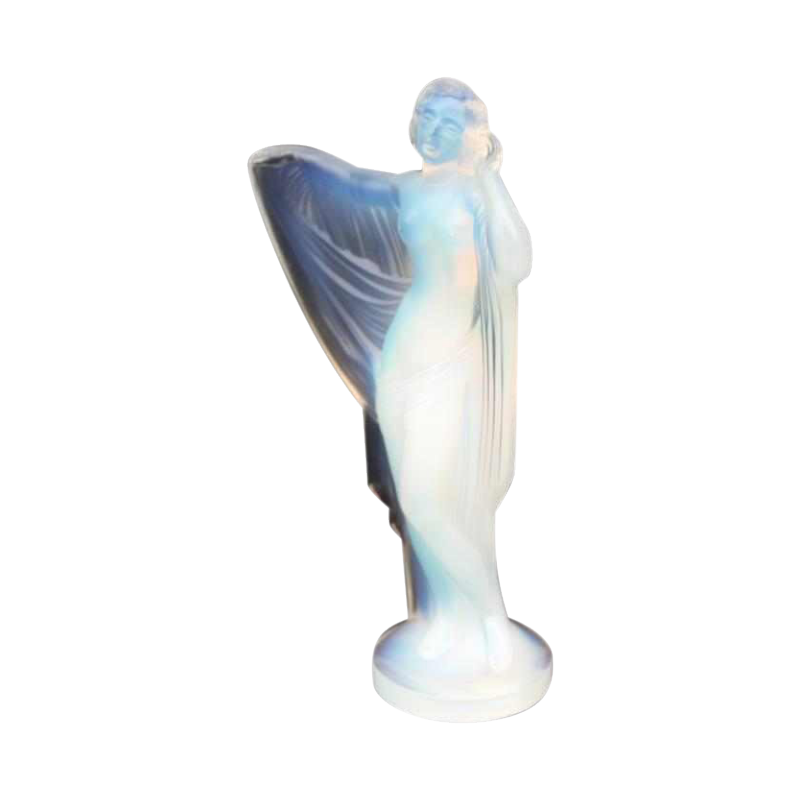 Statuette en verre opalescent "femme au voile" Marius Sabino