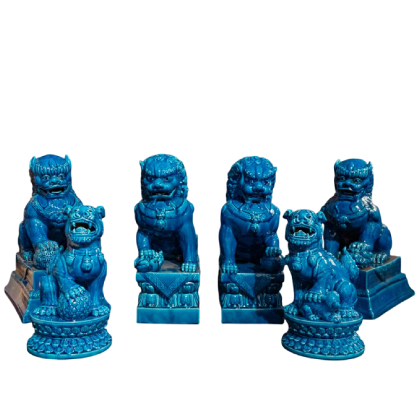 Série de 6 chiens de Fô, porcelaine de Chine laquée bleue, 20ème siècle