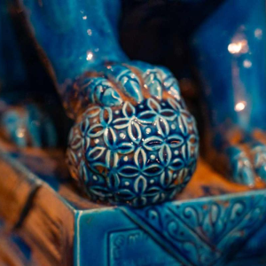 Série de 6 chiens de Fô, porcelaine de Chine laquée bleue, 20ème siècle