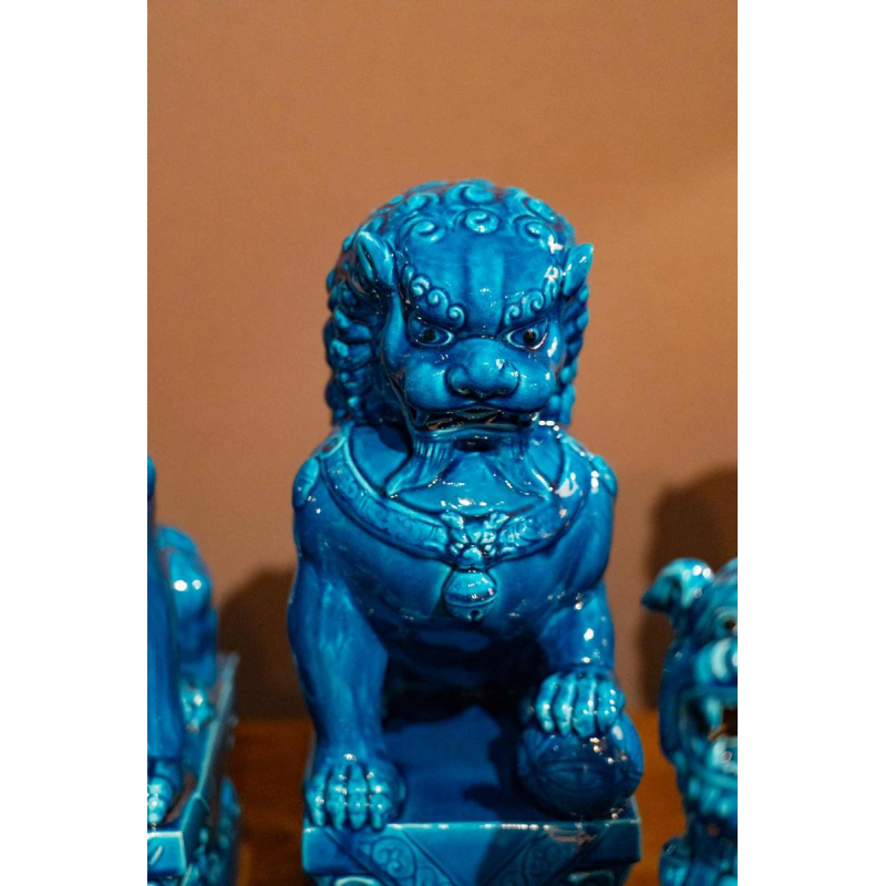 Set of 6 Fô dogs, blue lacquered Chinese porcelain, 20th century