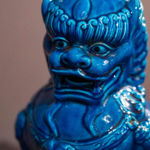 Set van 6 Fô honden, blauw gelakt Chinees porselein, 20e eeuw