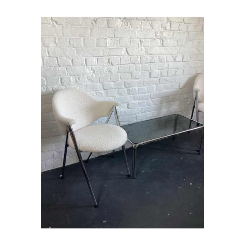 Paar kleine vintage fauteuils, nieuwe wollen 'bouclettes' stoffen bekleding, Italiaans ontwerp 1960