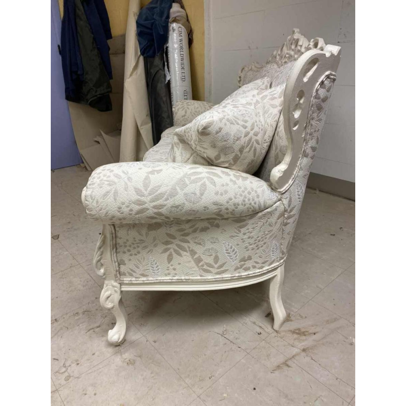 Completely reupholstered baroque sofa, Italian manufacture, ca 1950-1960