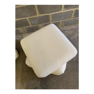 Paar vintage voetenbanken in de geest van Maison Janssen in Parijs, volledig gerestaureerd, ca 1970