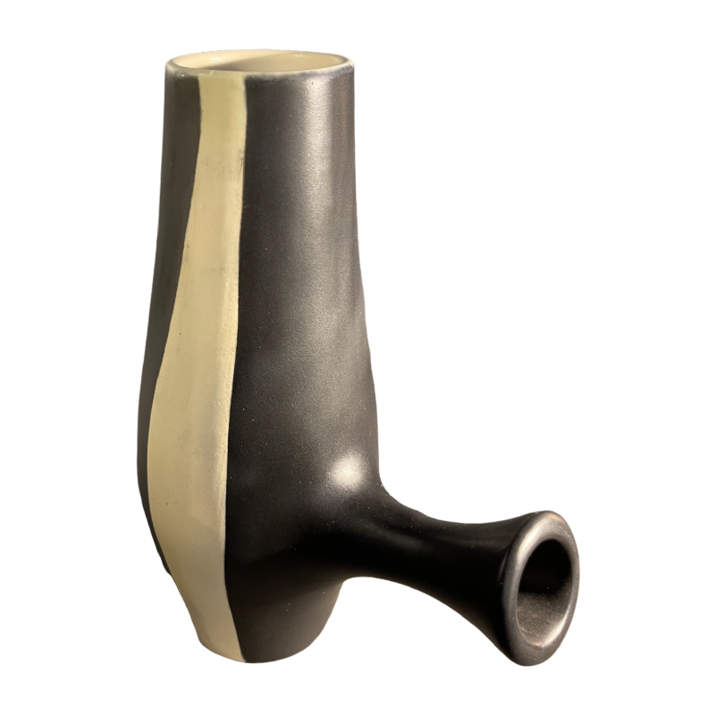 MADO JOLAIN, Pichet / Vase Moderniste à Anse en Ce´ramique Noir Blanc Gris 1950s