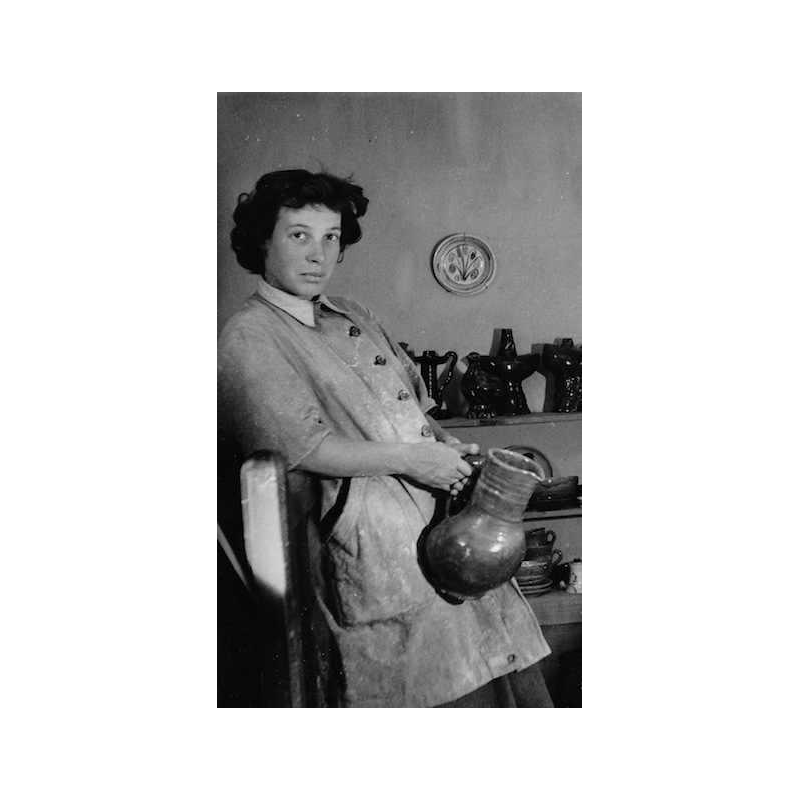 MADO JOLAIN, Modernistische zwart wit grijs keramische handvat kan / vaas 1950