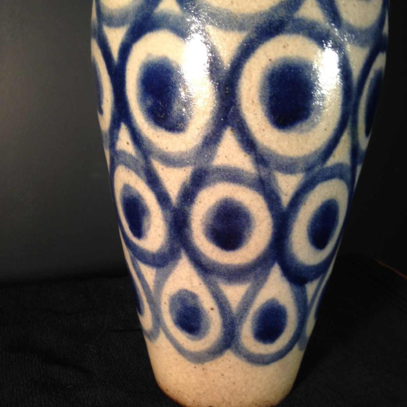 Eugène Paulus, rare vase africaniste Art Deco bleu en grès , Bouffioulx, 1926