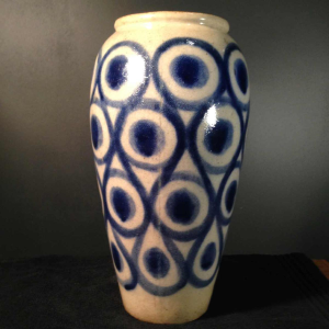 Eugène Paulus, rare vase africaniste Art Deco bleu en grès , Bouffioulx, 1926