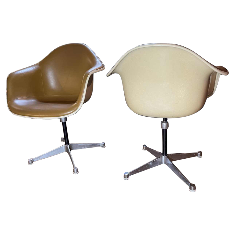 CHARLES RAY EAMES & HERMAN MILLER, Paire Fauteuils DAT Pivotant Fibre Verre 1960