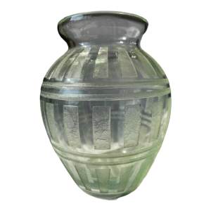 Vase DAUM Nancy art deco en verre gravé
