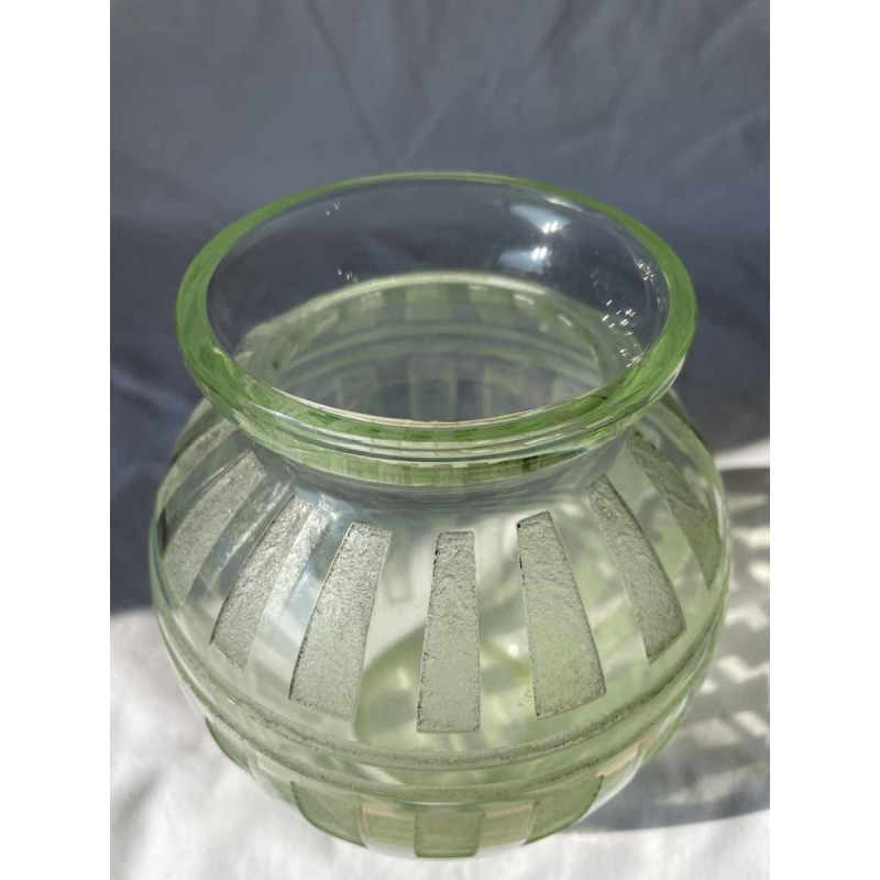 DAUM Nancy art deco engraved vase