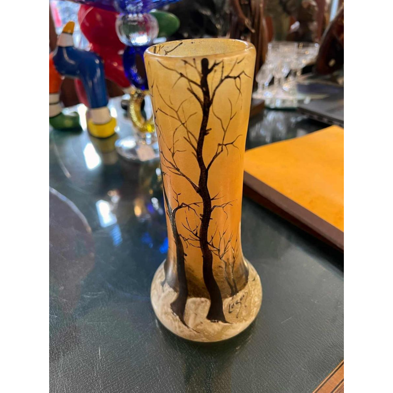 Legras, vase à décor de paysage hivernal sur fond orange nuancé, ca 1900