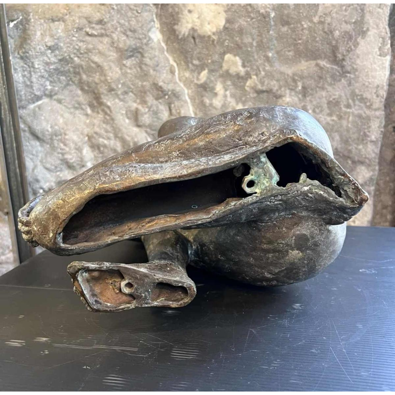 Linde ERGO, bronzen sculptuur jonge zittende vrouw ,20e eeuw