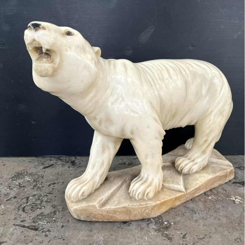 sculptuur ART DECO in albast "ijsbeer" gesigneerd FRISSI, ca 1920