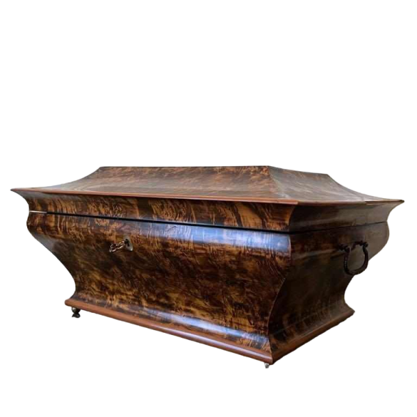 Coffre à châles en forme de sarcophage, époque Charles X