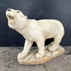 sculpture ART DECO en albâtre « ours polaire » signée FRISSI, ca 1920